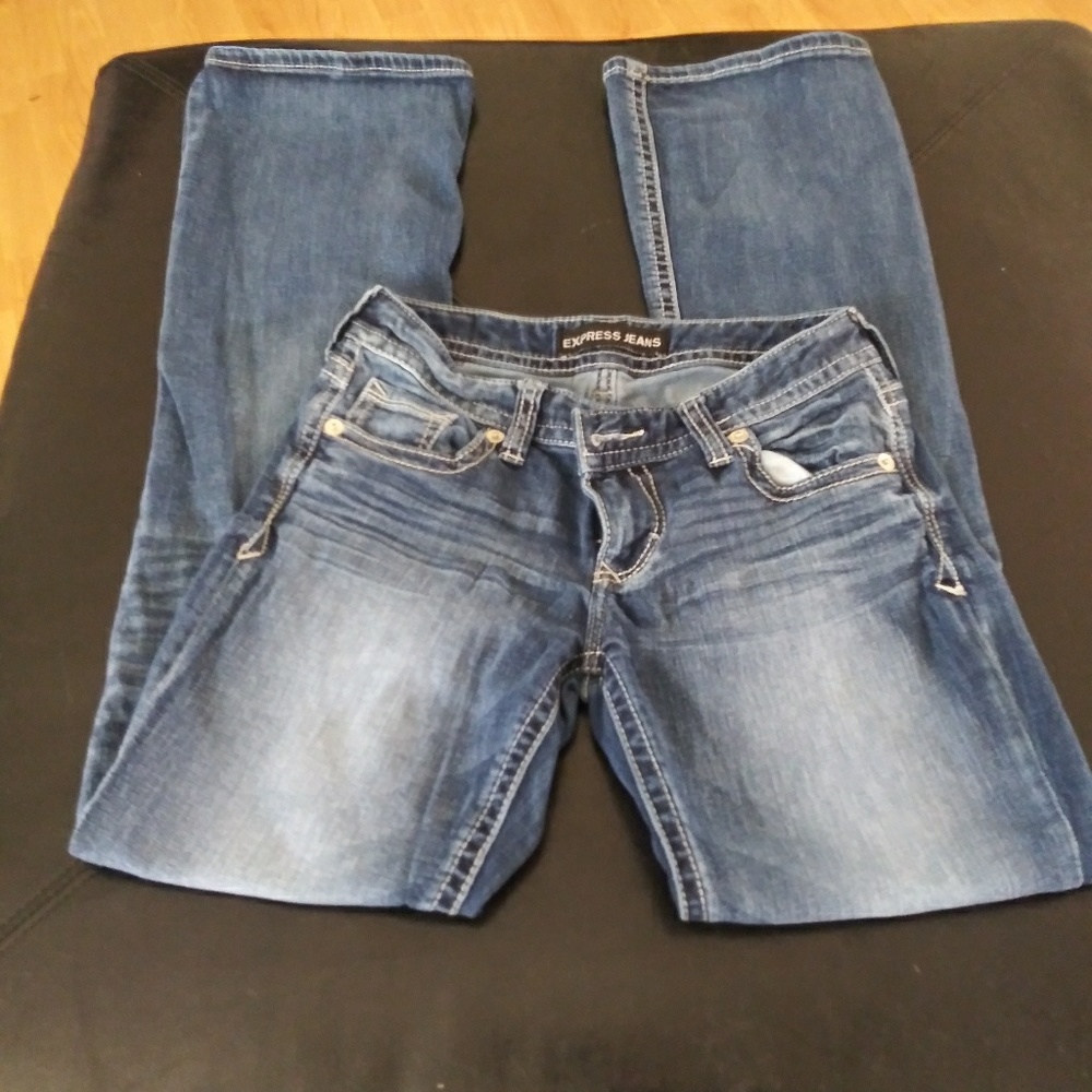 Women's clothing